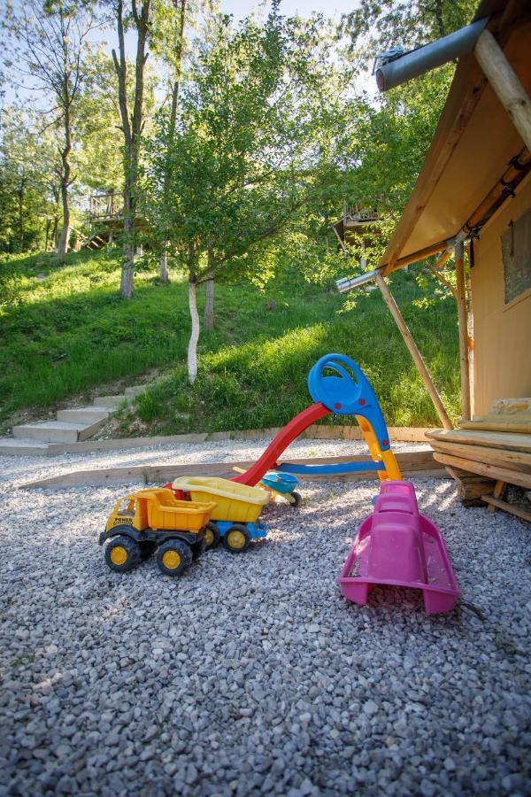 Glamping Bagrem 호텔 Jablanica 외부 사진